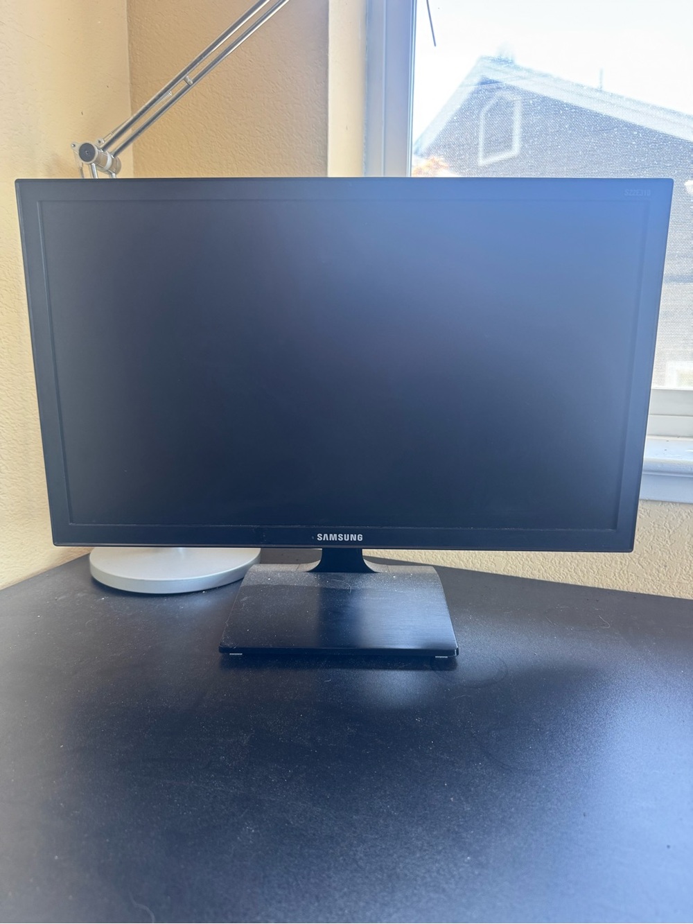 Samsung Black Computer Monitor 22 inch